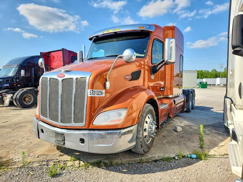 2020 Peterbilt All other VIN 1XPBDP9X2LD702998 COPART salvage auction — MINOR DENT/SCRATCHES, TN - CERTIFICATE OF TITLE (P), sold $10,000 on 2026-07-07 (photo 2)