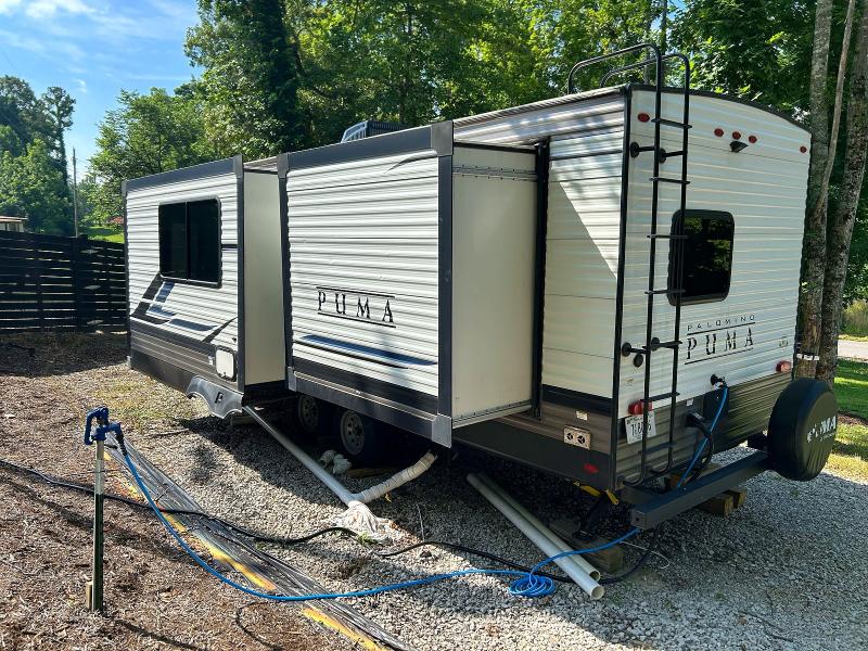 2022 Forest river Palomino p VIN 5ZT2PUPB3N4015612 COPART salvage auction — MINOR DENT/SCRATCHES, NJ - CERT OF TITLE-SALVAGE (P), sold $2,650 on 2026-07-16 (photo 4)