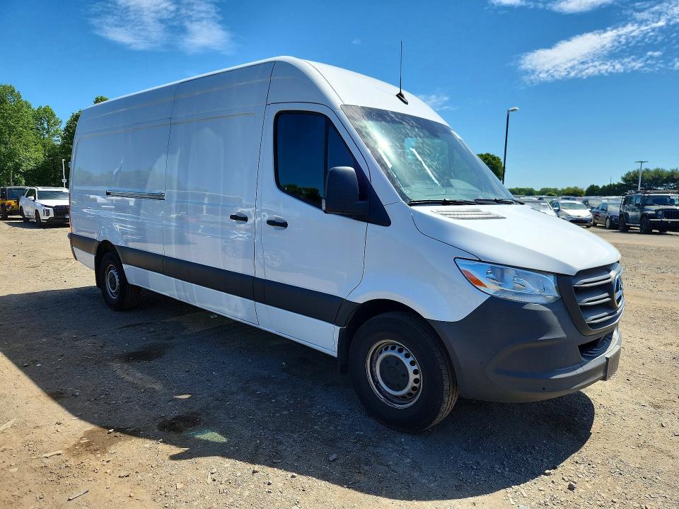 2024 Mercedes-benz Sprinter VIN W1Y4KCHY2RT167541 COPART salvage auction — REAR END, ST, sold $20,600 on 2026-07-13 (photo 4)