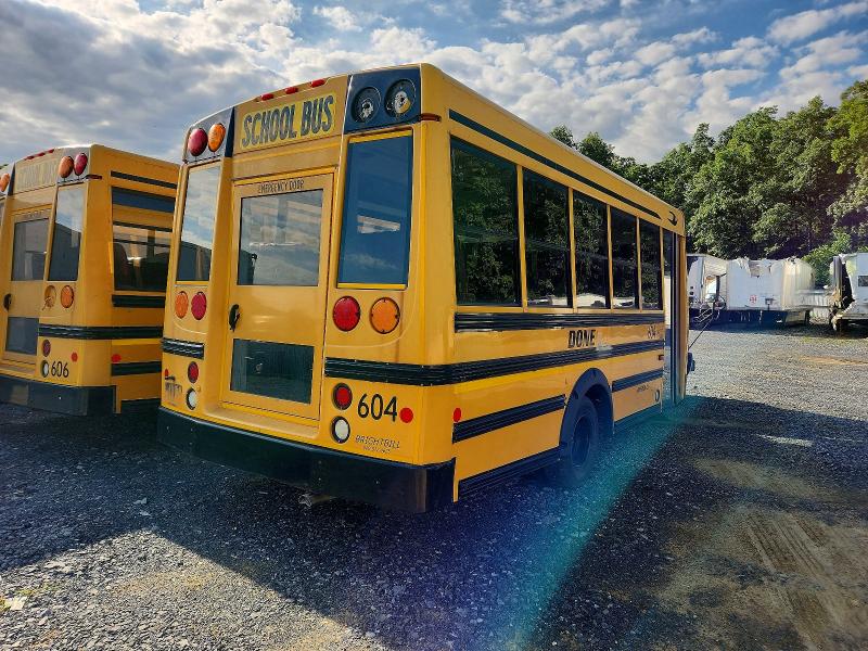2010 Thomas Minotour g VIN 1GB6G3AG9A1131303 COPART salvage auction — NORMAL WEAR, CT, sold $1,650 on 2026-07-07 (photo 4)
