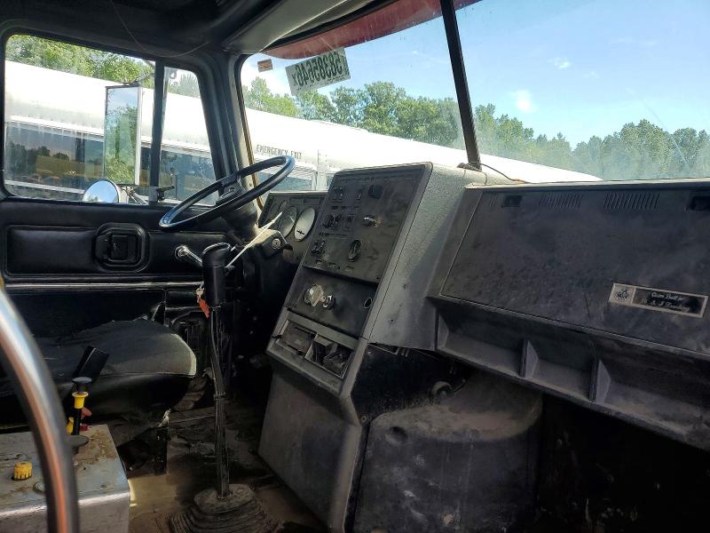 1999 Mack All other VIN 1M2AD09C2XW007508 COPART salvage auction — ROLLOVER, OH - CERT OF TITLE-SALVAGE, sold $8,000 on 2026-07-09 (photo 5)