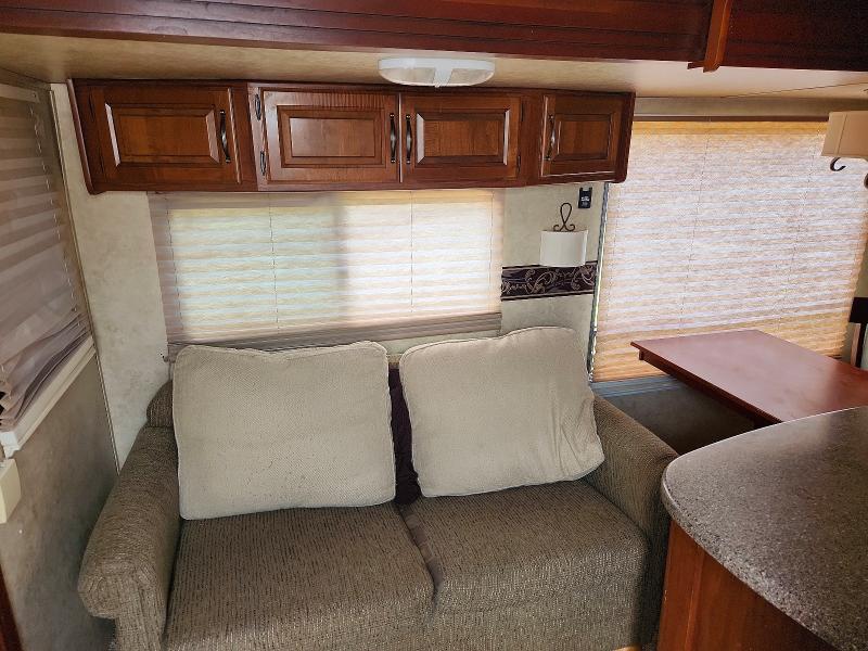 2014 Keystone rv Cougar VIN 4YDF28026E2501178 COPART salvage auction — ROOF, TX - CERT OF TITLE-REBUILT SALVAGE (P), sold $2,100 on 2026-07-09 (photo 6)