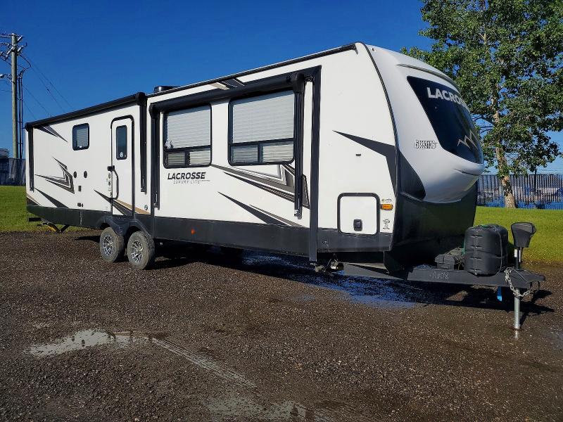 2022 Foresriver River VIN 5ZT2LCZB5NB011608 COPART salvage auction — NORMAL WEAR, AB - BOS - ACTIVE, sold $4,550 on 2026-07-28 (photo 1)