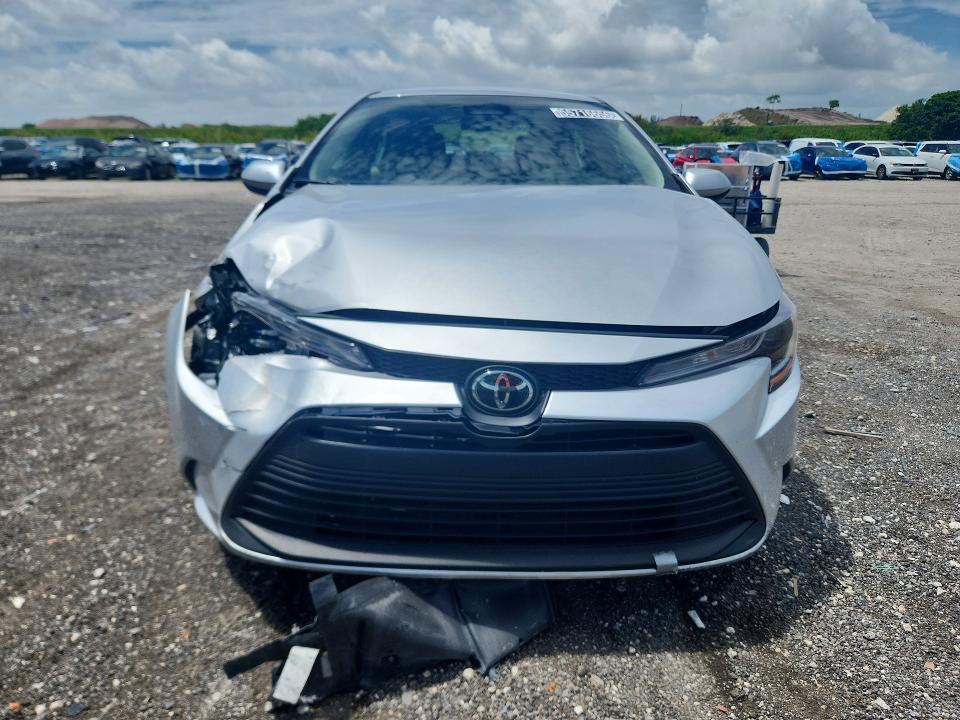 2025 Toyota Corolla VIN 5YFB4MDE9SP276101 COPART salvage auction — FRONT END, FL - CERTIFICATE OF TITLE, sold $10,700 on 2026-07-23 (photo 5)