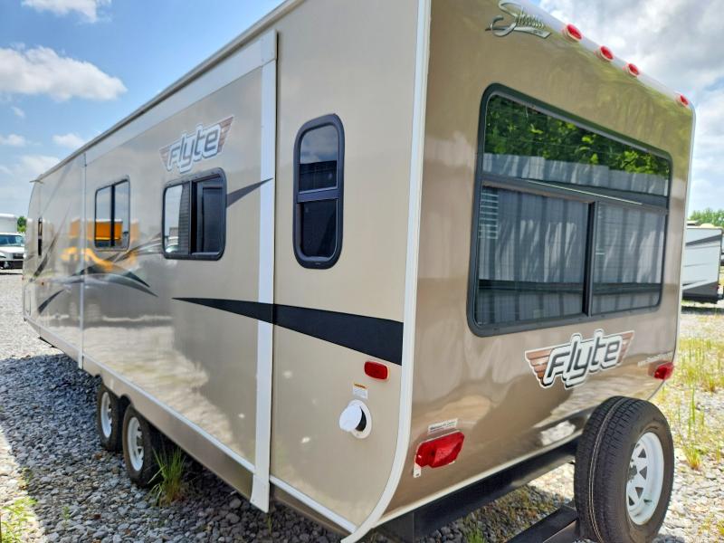 2017 Foresriver Flyte VIN 5ZT2SYSB6HE008150 COPART salvage auction — NORMAL WEAR, MS - CERT OF TITLE - FLOOD SALVAGE, sold $30 on 2026-07-30 (photo 3)