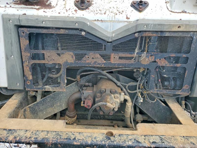 2012 Mack All other VIN 1M2AV04C9CM008925 COPART salvage auction — ALL OVER, CD, sold $225 on 2026-07-09 (photo 7)
