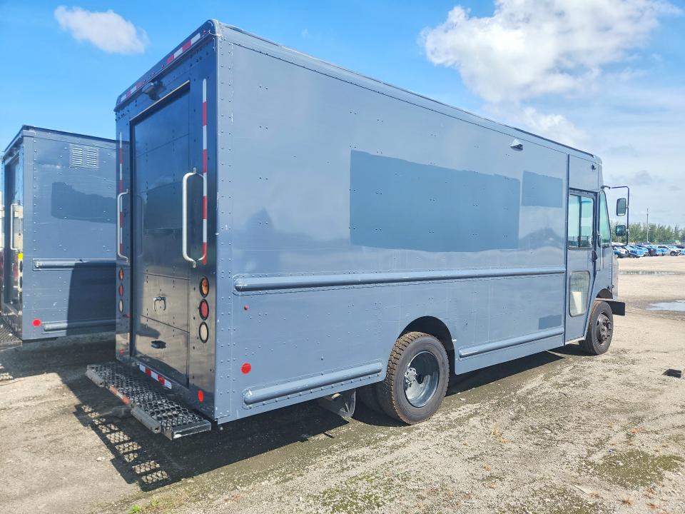 2020 Frht All other VIN 4UZAC2EA5LCMH7915 COPART salvage auction — ROOF, CT, sold $19,400 on 2026-07-07 (photo 3)