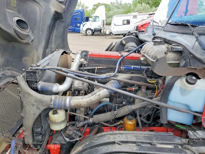 2001 Freightliner All other VIN 1FUJA3BD81LH00377 COPART salvage auction — MINOR DENT/SCRATCHES, FL - CERTIFICATE OF TITLE, sold $3,100 on 2026-08-03 (photo 7)