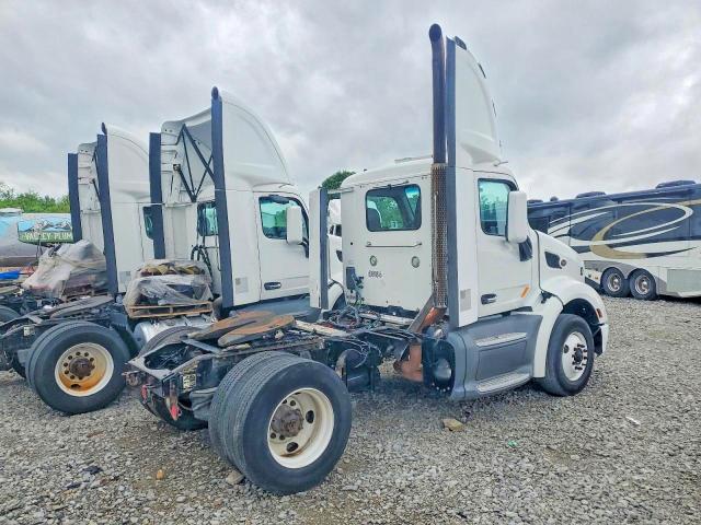 2017 Peterbilt All other VIN 1XPBA48X1HD428449 COPART salvage auction — STRIPPED, IN - CERTIFICATE OF TITLE, sold $6,000 on 2026-07-09 (photo 4)