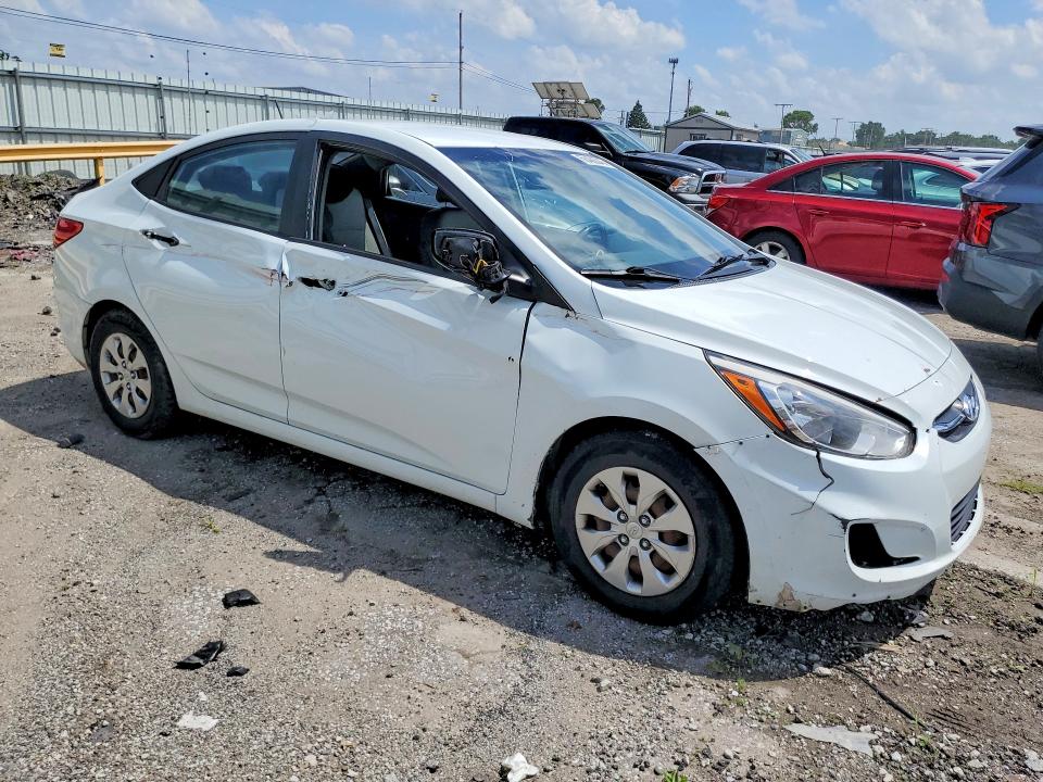 2015 Hyundai Accent VIN KMHCT4AE3FU919235 COPART salvage auction — SIDE, In - Cert Of Title-Salvage Title, sold $450 on 2026-07-13 (photo 4)