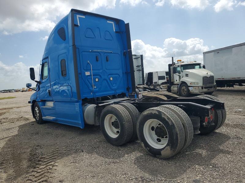 2022 Freightliner All other VIN 3AKJHHDR4NSNT7476 COPART salvage auction — MINOR DENT/SCRATCHES, IN - CERTIFICATE OF TITLE (P), sold $32,500 on 2026-07-14 (photo 3)