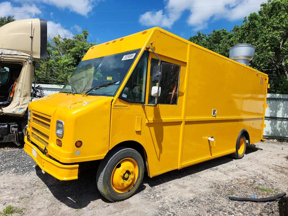 2002 Freightliner All other VIN 4UZAANCP62CK26533 — COPART salvage auction photo