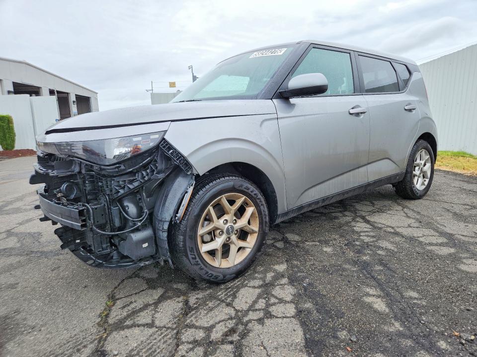 2025 Kia Soul VIN KNDJ23AU5S7946204 COPART salvage auction — FRONT END, Il - Certificate Of Title, sold $9,300 on 2026-07-06 (photo 1)