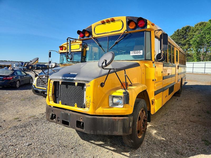2005 Thomas Bus VIN 4UZAAXCS75CU88078 COPART salvage auction — MINOR DENT/SCRATCHES, CT, sold $1,800 on 2026-09-11 (photo 2)