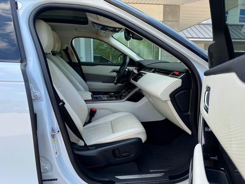 2018 Land rover Rangerover VIN SALYB2RX0JA747711 COPART salvage auction — MINOR DENT/SCRATCHES, CT, sold $13,000 on 2026-07-09 (photo 5)
