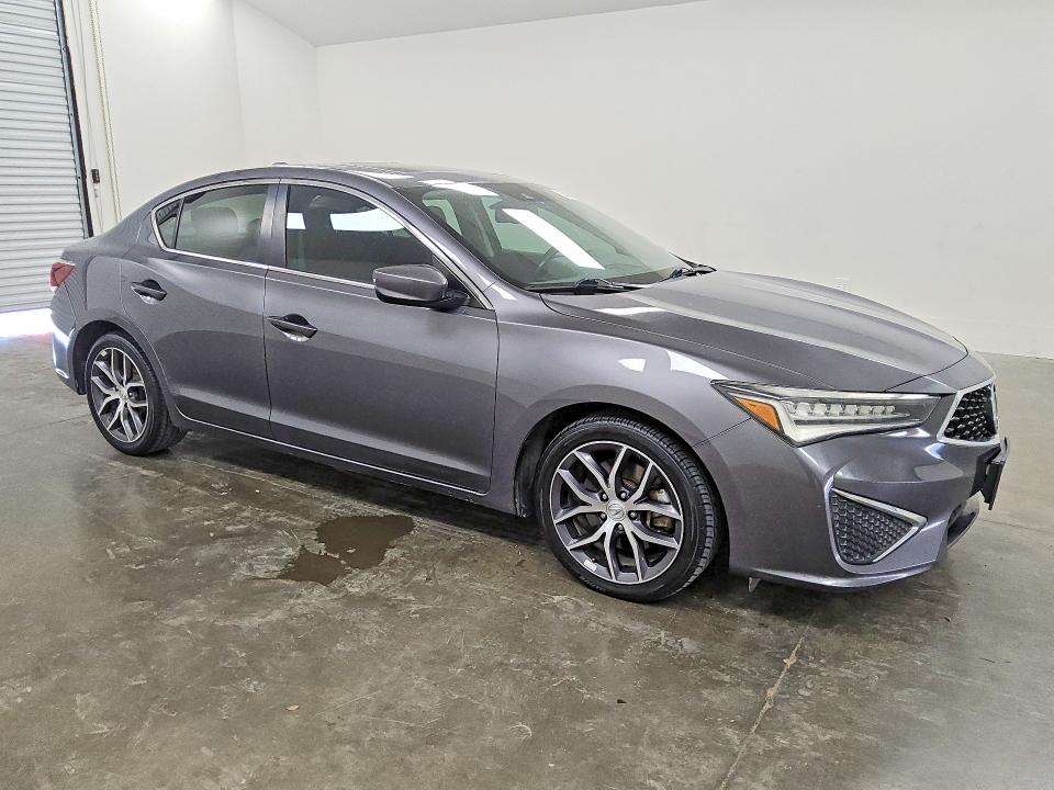 2019 Acura Ilx VIN 19UDE2F78KA000992 COPART salvage auction — MINOR DENT/SCRATCHES, Tx - Certificate Of Title, sold $7,800 on 2026-07-07 (photo 4)