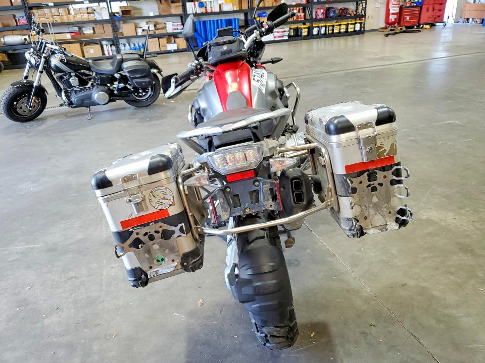 2014 BMW Motorcycle VIN WB10A110XEZ185742 COPART salvage auction — FRONT END, Or - Salvage Title Certificate, sold $1,700 on 2026-07-30 (photo 4)