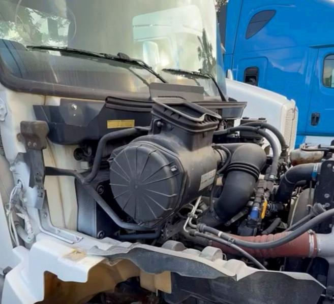 2009 Hino All other VIN 5PVNC6JM294S50444 COPART salvage auction — MINOR DENT/SCRATCHES, WI - CERTIFICATE OF TITLE (P), sold $3,050 on 2026-07-14 (photo 7)