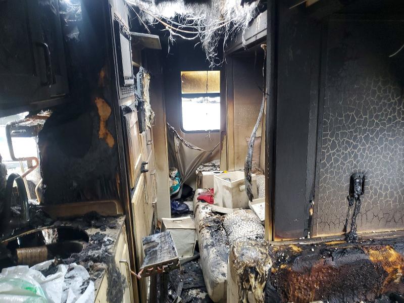 2020 Tiffen Unknown VIN W1X8E33Y0LN119178 COPART salvage auction — INTERIOR BURN, TN - SALVAGE CERTIFICATE (P), sold $5,700 on 2026-07-29 (photo 6)