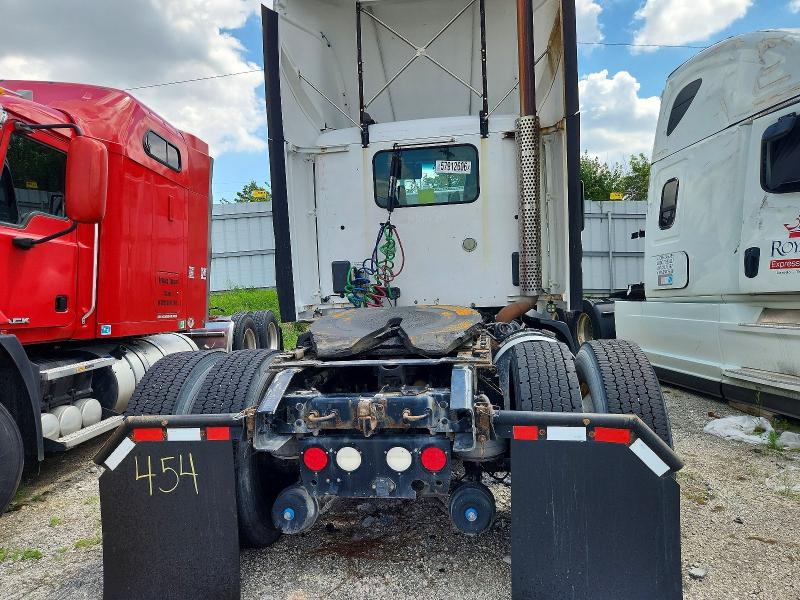 2016 Kenworth All other VIN 1XKYA48X5GJ119146 COPART salvage auction — NORMAL WEAR, IN - CERTIFICATE OF TITLE, sold $7,200 on 2026-07-14 (photo 9)