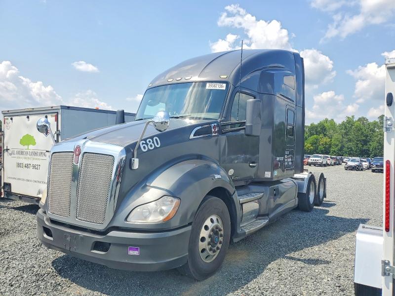 2014 Kenworth All other VIN 1XKYD49X3EJ392363 COPART salvage auction — NORMAL WEAR, CZ, sold $18,100 on 2026-07-14 (photo 2)