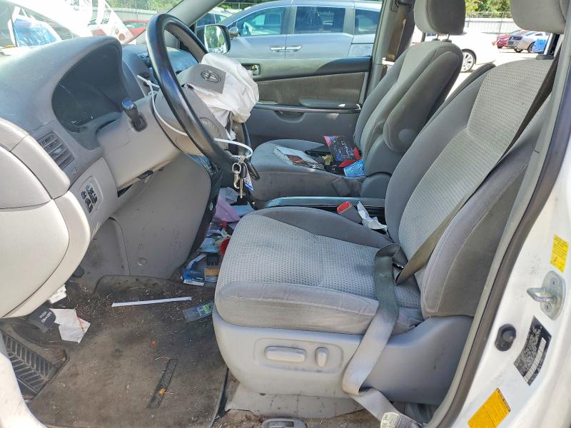 2010 Toyota Sienna VIN 5TDKK4CC2AS303747 COPART salvage auction — FRONT END, Va - Certificate Of Title, sold $800 on 2026-07-14 (photo 7)
