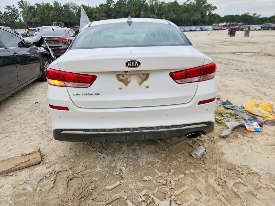 2020 Kia Optima VIN 5XXGT4L35LG391958 COPART salvage auction — MINOR DENT/SCRATCHES, Wv - Certificate Of Title, sold $4,050 on 2026-07-02 (photo 6)