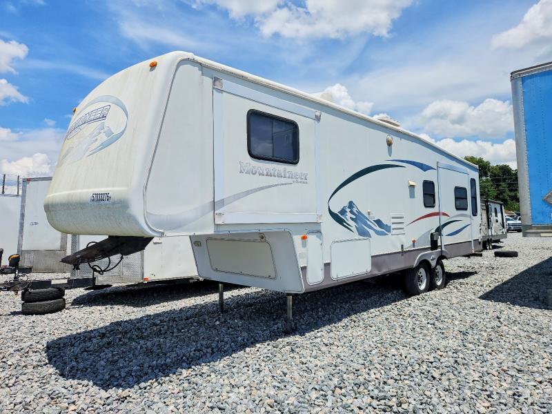 2004 Keystone Mountainee VIN 4YDF328284F701937 COPART salvage auction — MINOR DENT/SCRATCHES, RB, sold $15 on 2026-07-09 (photo 2)