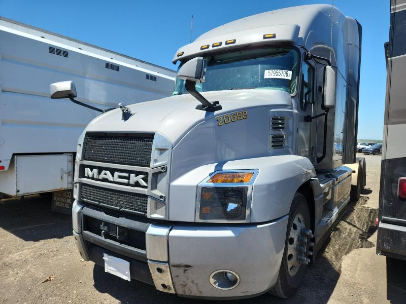2020 Mack All other VIN 1M1AN4GY0LM011988 COPART salvage auction — NORMAL WEAR, OR - CERTIFICATE OF TITLE, sold $3,750 on 2026-07-21 (photo 2)