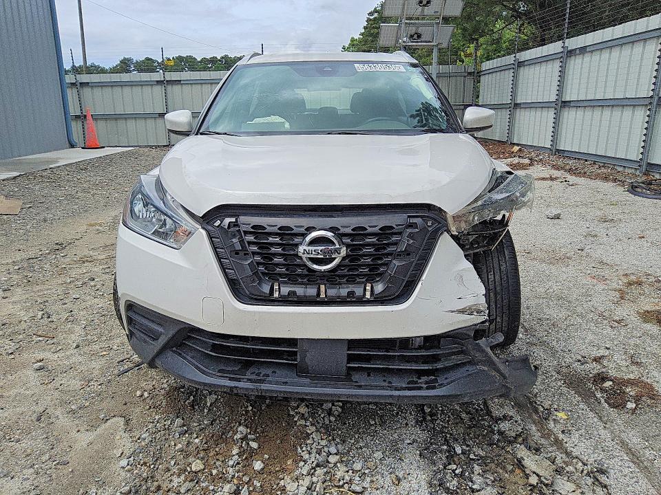 2020 Nissan Kicks VIN 3N1CP5CV8LL555401 COPART salvage auction — FRONT END, Ga - Certificate Of Title, sold $2,000 on 2026-07-02 (photo 5)
