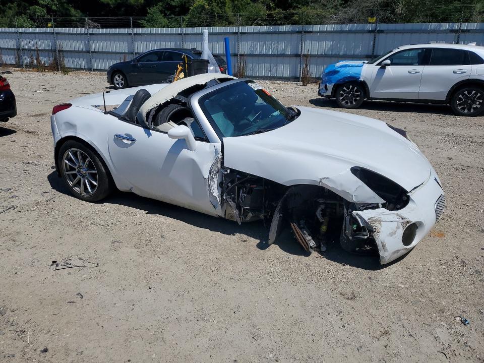 2006 Pont Solstice VIN 1G2MB33B96Y104429 COPART salvage auction — FRONT END, VA - CERT OF TITLE - SALVAGE, sold $250 on 2026-07-07 (photo 4)