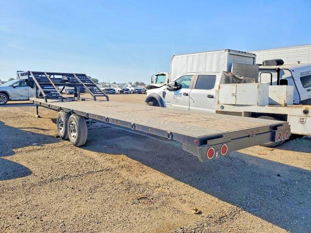 2009 Urwi Trailer VIN 4YDF2932192501807 COPART salvage auction — MINOR DENT/SCRATCHES, CA - DLR/DIS/EXP ONLY SALVAGE TITLE, sold $325 on 2026-07-31 (photo 3)