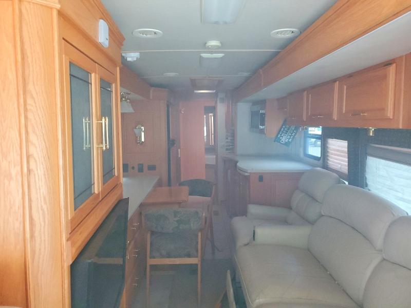2004 Freightliner All other VIN 4UZAAHBS94CM36179 COPART salvage auction — MECHANICAL, NH - CERTIFICATE OF TITLE, sold $7,400 on 2026-07-29 (photo 6)