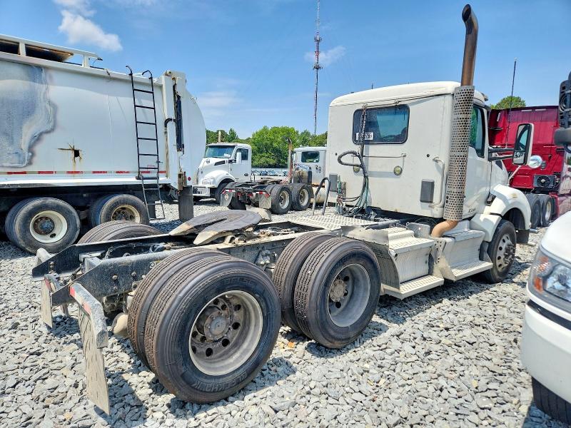 2017 Kenworth All other VIN 1XKZDP9X5HJ169879 COPART salvage auction — NORMAL WEAR, CT, sold $10,900 on 2026-07-21 (photo 4)