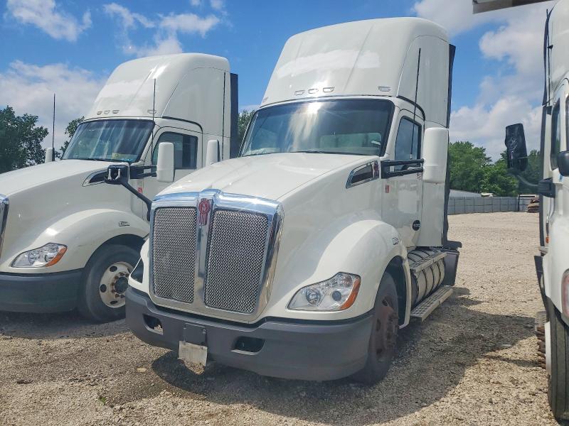 2017 Kenworth All other VIN 1XKYAP8X5HJ171685 COPART salvage auction — STRIPPED, CT, sold $1,450 on 2026-07-07 (photo 2)