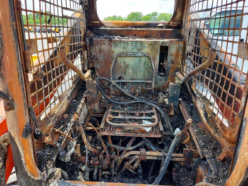2016 Kubota Skid steer VIN JKUS0651H01S10446 COPART salvage auction — BURN, PA - BILL OF SALE, sold $150 on 2026-07-28 (photo 5)