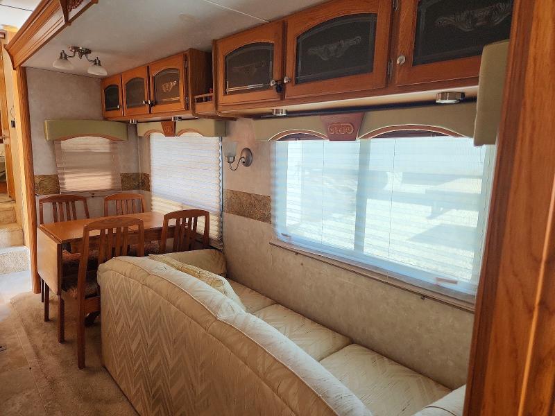 2006 Heartland big horn Unknown VIN 5SFGF35226E001118 COPART salvage auction — SIDE, CA - SALVAGE CERTIFICATE, sold $2,100 on 2026-07-09 (photo 8)