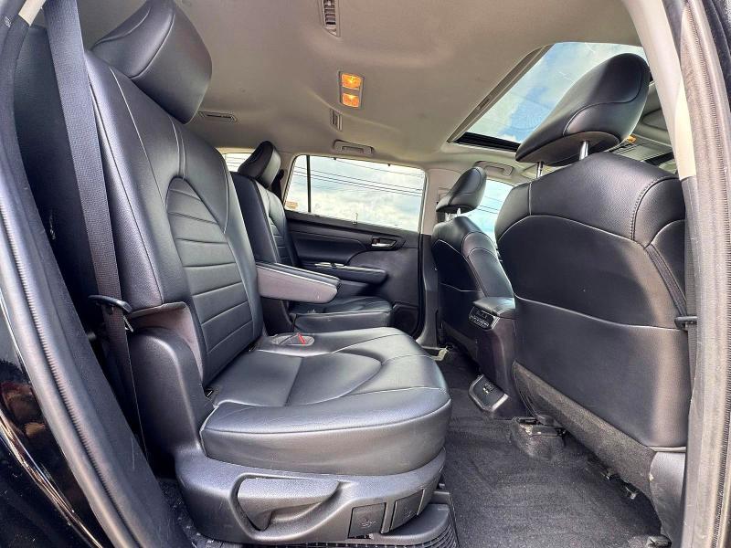 2021 Toyota Highlander VIN 5TDGARAH0MS012401 COPART salvage auction — NORMAL WEAR, Il - Certificate Of Title (P), sold $17,400 on 2026-07-27 (photo 6)