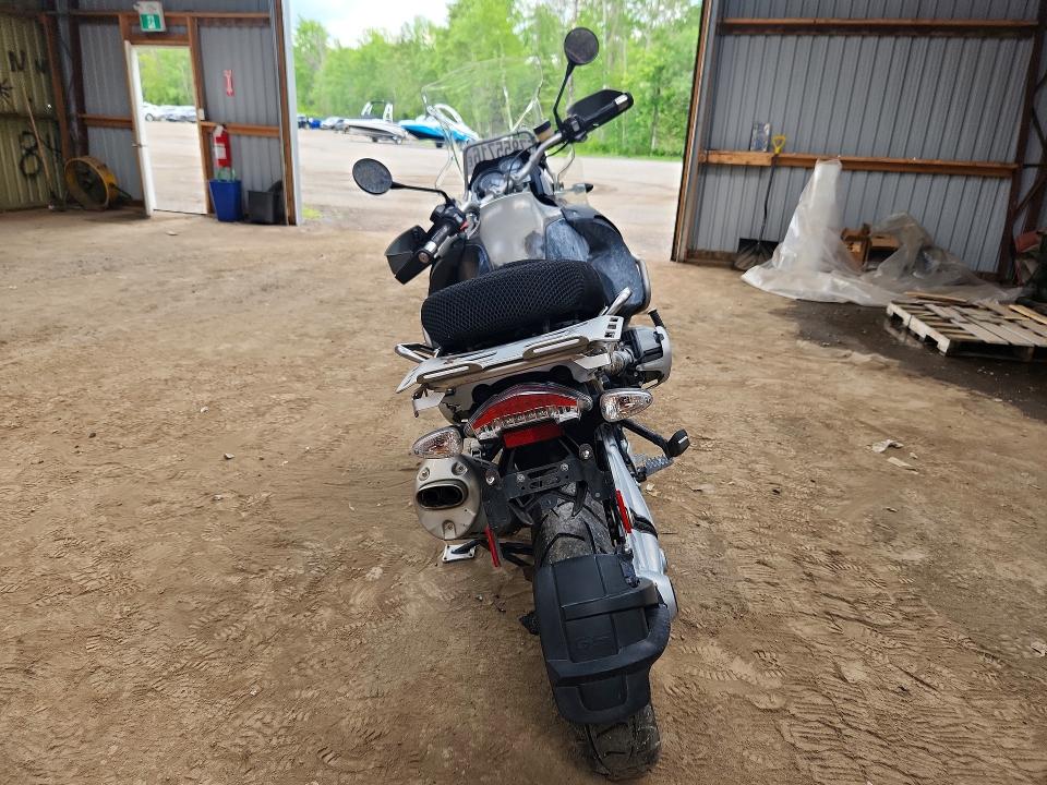 2008 BMW R VIN WB10390078ZT99022 COPART salvage auction — BURN, On - Permit Irrepairable, sold $1,250 on 2026-07-14 (photo 4)