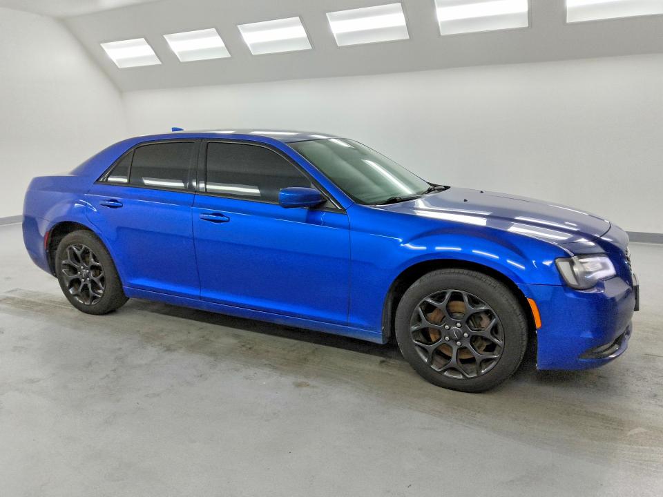 2019 Chrysler 300 VIN 2C3CCAGGXKH536826 COPART salvage auction — MECHANICAL, CT, sold $2,300 on 2026-07-23 (photo 4)
