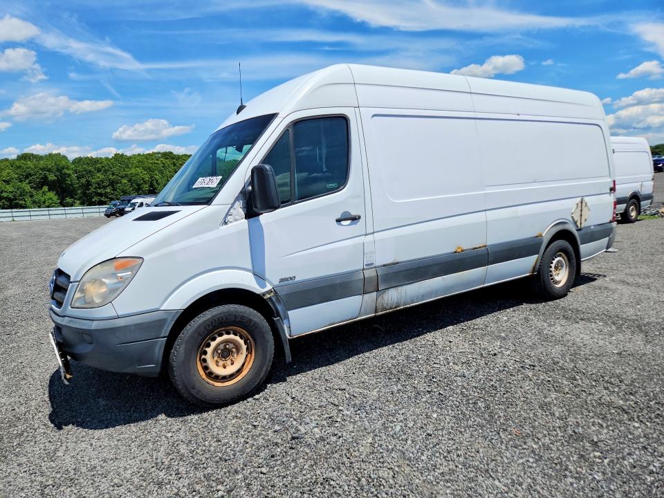 2011 Mercedes-benz Sprinter VIN WD3PE8CB3B5577892 COPART salvage auction — SIDE, CT, sold $400 on 2026-08-04 (photo 1)