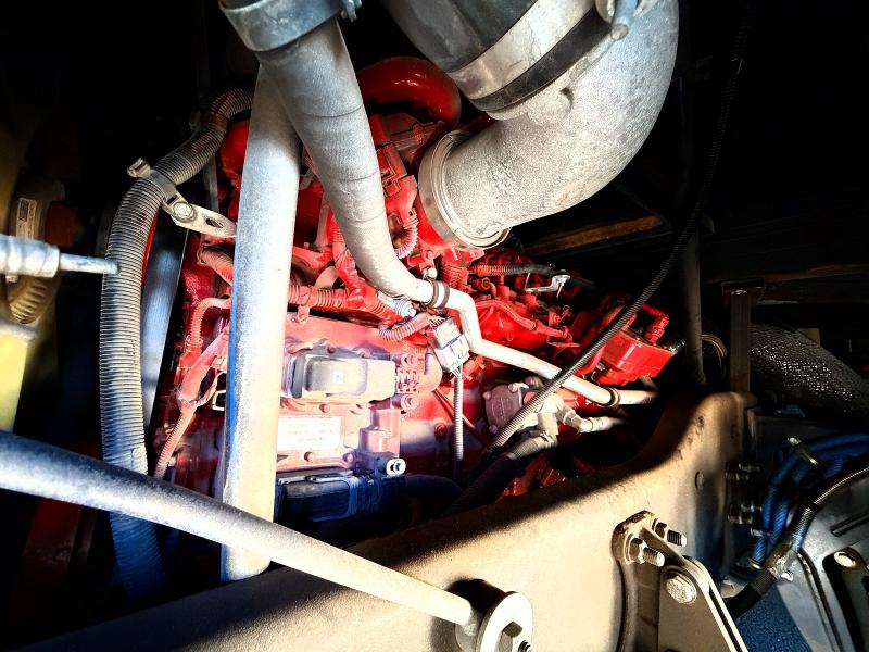 2023 Freightliner All other VIN 4UZACHFCXPCUD9444 COPART salvage auction — SIDE, OR - SALVAGE TITLE (P), sold $23,600 on 2026-07-28 (photo 7)