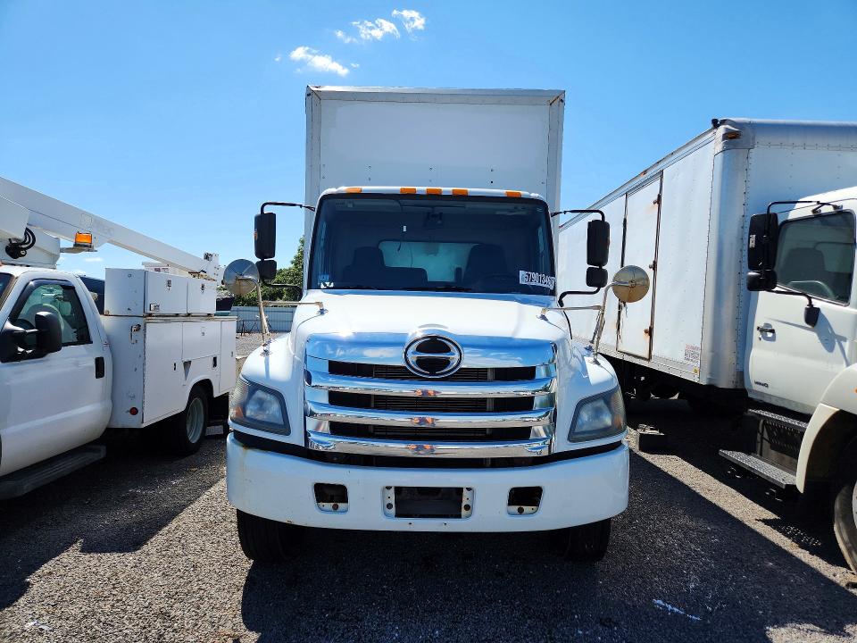 2017 Hino All other VIN 5PVNE8JV8H4S56231 COPART salvage auction — MINOR DENT/SCRATCHES, CT, sold $7,900 on 2026-07-09 (photo 5)