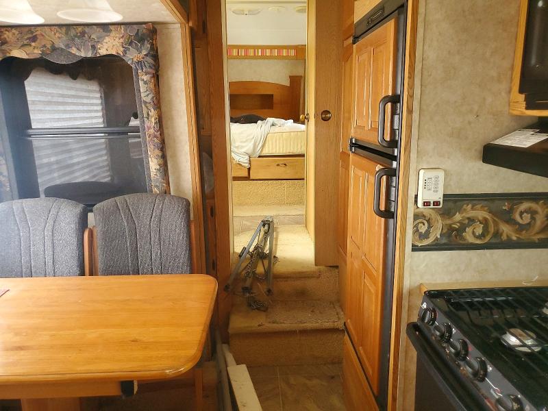 2007 Keystone rv Cougar ser VIN 4YDF2762172500749 COPART salvage auction — MINOR DENT/SCRATCHES, MD - CERT OF SALVAGE > 75% DAMAGE, sold $15 on 2026-07-09 (photo 5)