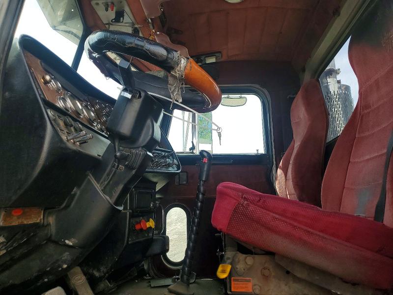 2004 Peterbilt All other VIN 1XPFDU9X14N824778 COPART salvage auction — REAR END, IL - SALVAGE CERTIFICATE, sold $4,850 on 2026-07-09 (photo 5)