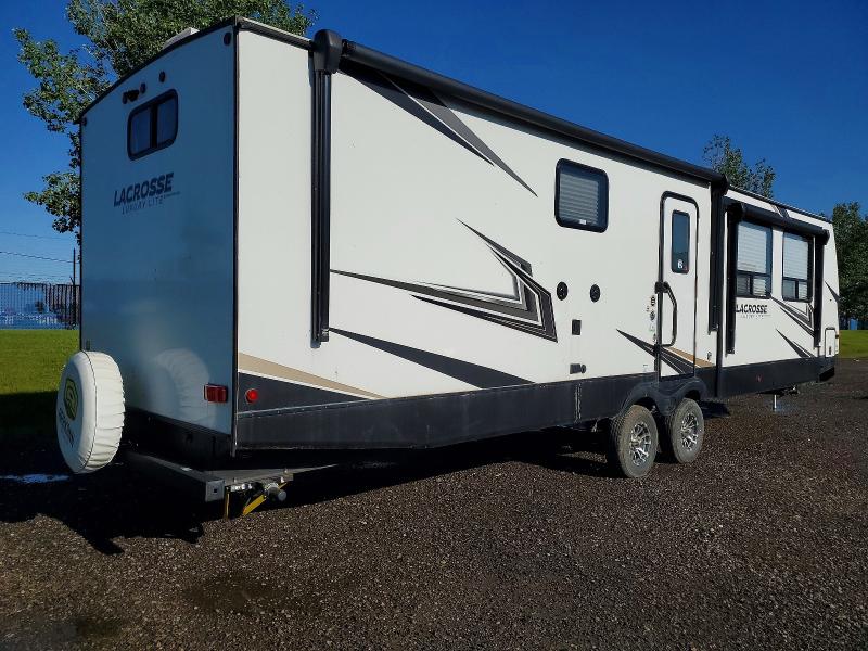 2022 Foresriver River VIN 5ZT2LCZB5NB011608 COPART salvage auction — NORMAL WEAR, AB - BOS - ACTIVE, sold $4,550 on 2026-07-28 (photo 4)