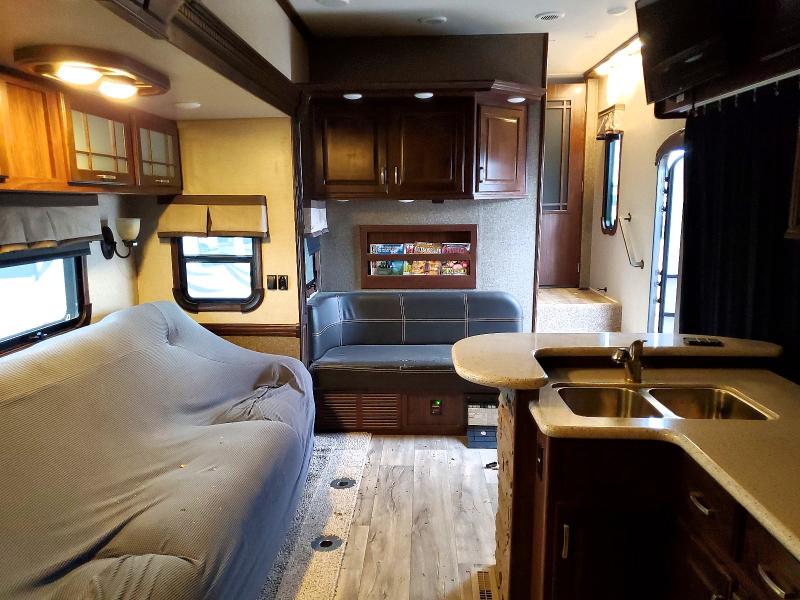 2016 Heartland All models VIN 5SFSG4227GE310876 COPART salvage auction — ROOF, TX - SALVAGE VEHICLE TITLE (P), sold $7,500 on 2026-08-13 (photo 5)