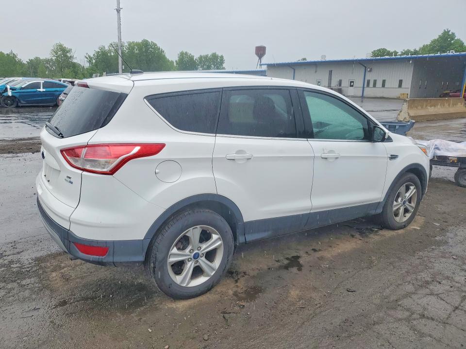 2016 Ford Escape VIN 1FMCU9GX2GUB64969 COPART salvage auction — MINOR DENT/SCRATCHES, Ny - Certificate Of Title, sold $500 on 2026-07-02 (photo 3)