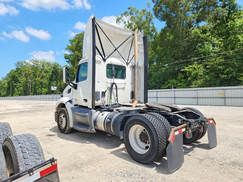 2018 Peterbilt All other VIN 1XPBA48XXJD477638 COPART salvage auction — MINOR DENT/SCRATCHES, CT, sold $5,900 on 2026-07-07 (photo 3)