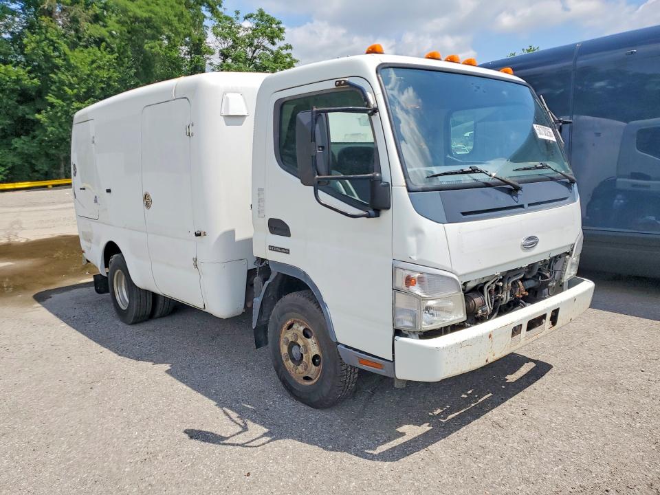 2007 Sterling truck All other VIN JLSBBH1S27K015415 COPART salvage auction — MINOR DENT/SCRATCHES, CT, sold $3,050 on 2026-07-28 (photo 4)